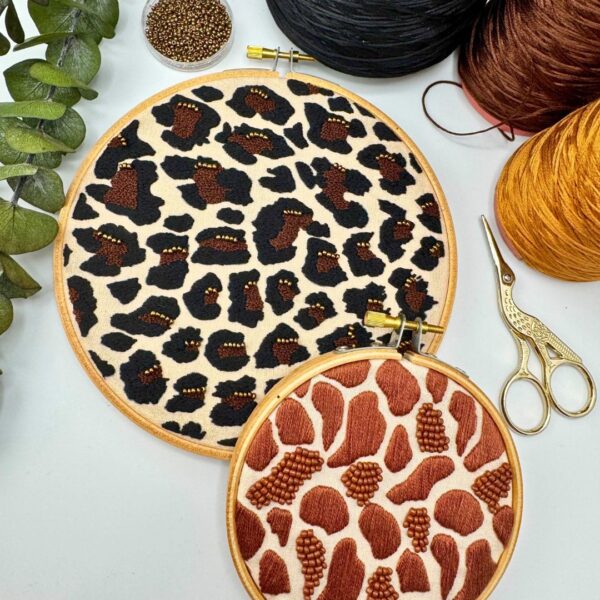 Giraffe print embroidery kit, Beginner embroidery kit, Craft gift, Modern Embroidery - Image 10