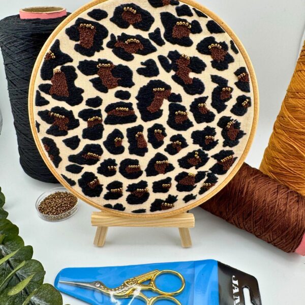 Leopard print embroidery kit, Beginner embroidery kit, Craft gift, Modern Embroidery - Image 6