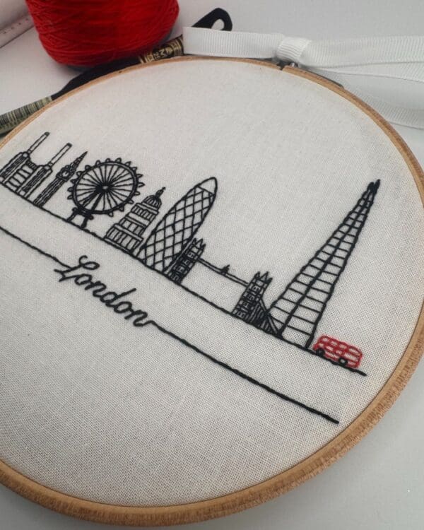 London Embroidery Kit, Beginner embroidery kit, Craft gift, Modern Embroidery - Image 4