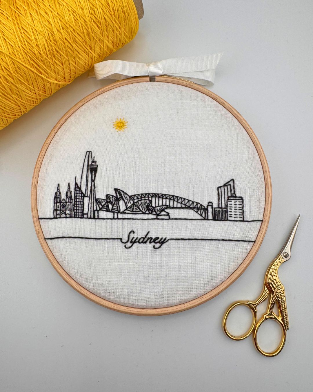 Sydney Embroidery Kit, Beginner embroidery kit, Craft gift, Modern Embroidery