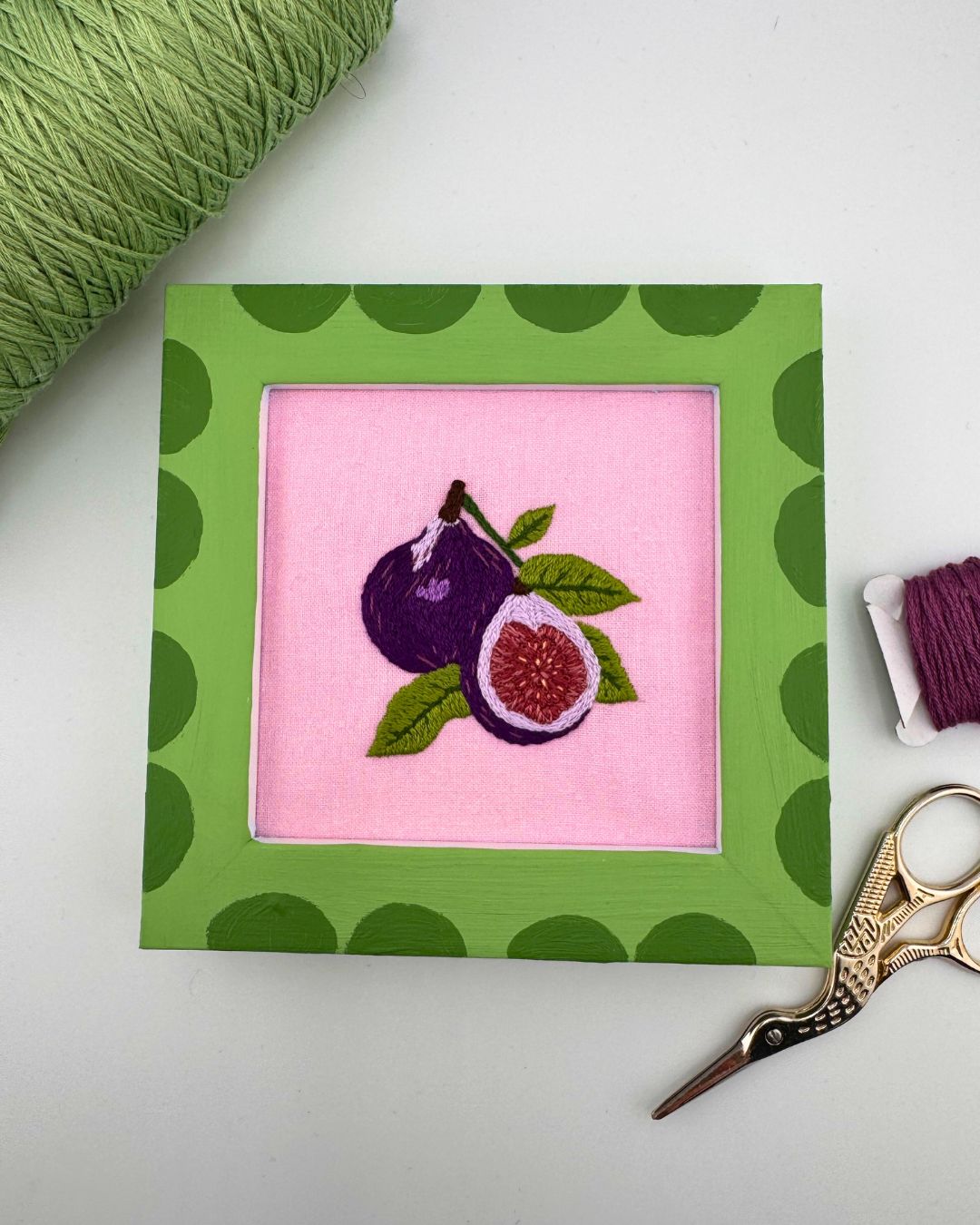 Juicy Figs embroidery kit, Beginner embroidery kit, Craft gift, Modern Embroidery - Image 2