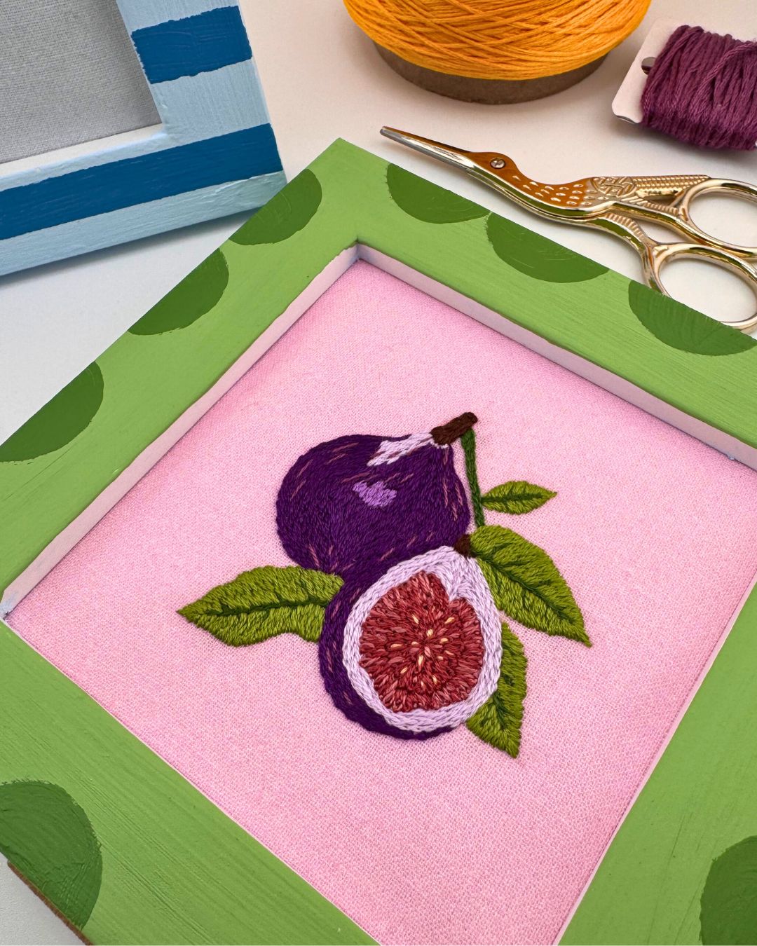 Juicy Figs embroidery kit, Beginner embroidery kit, Craft gift, Modern Embroidery - Image 4