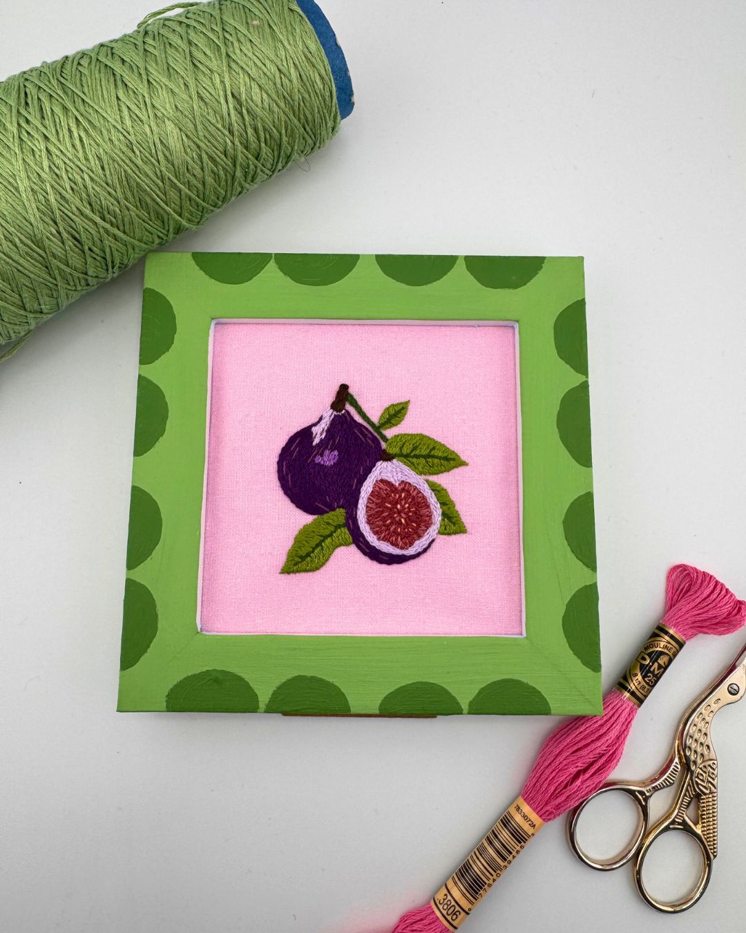 Juicy Fig embroidery design