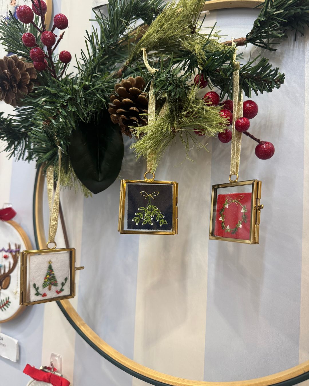 Christmas glass frame decoration embroidery Kit, Christmas embroidery kit, Craft gift, Modern Embroidery